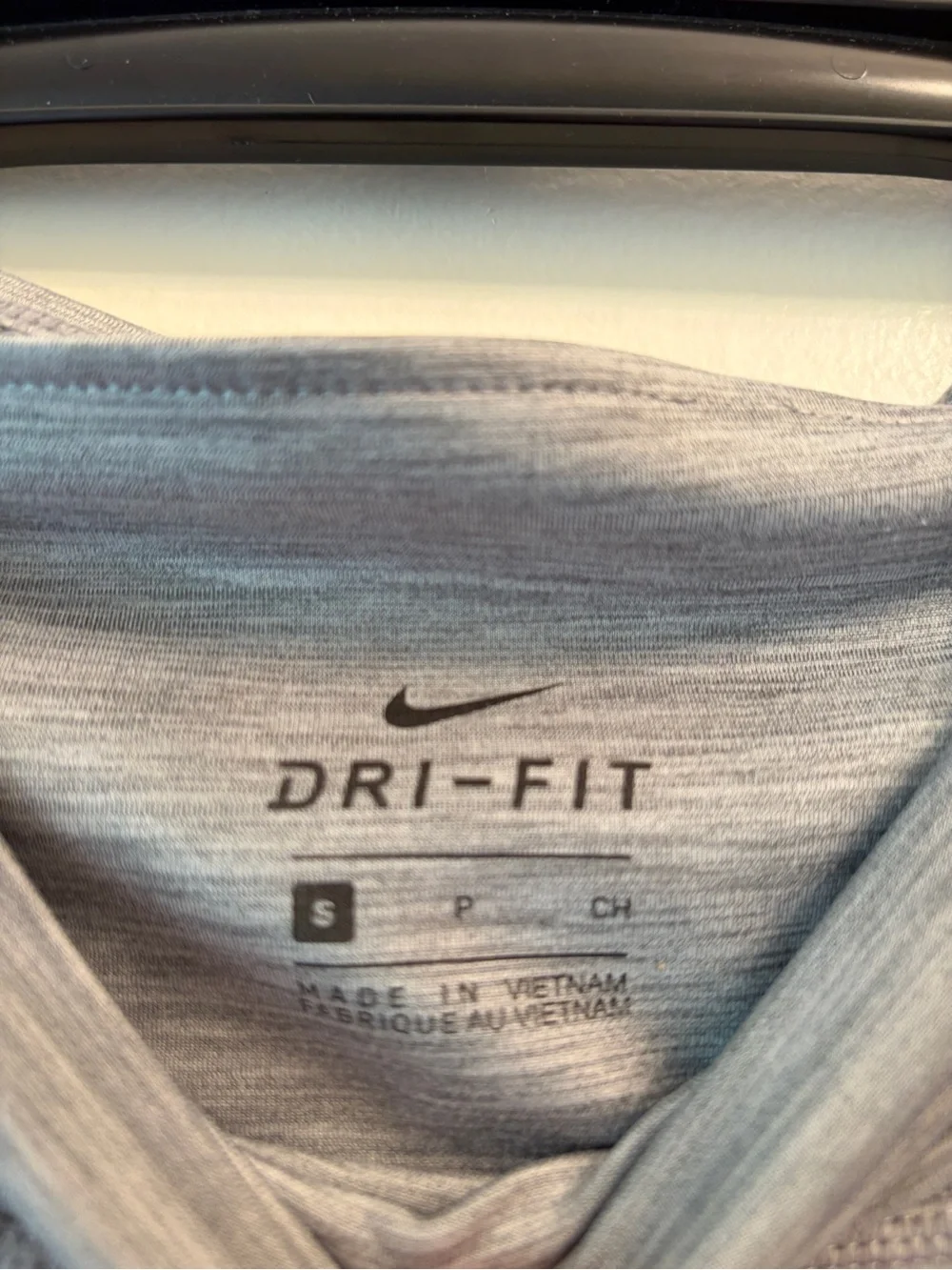 Womens Nike Gray Athletic Leggings - Comfortable Everyday Activewear